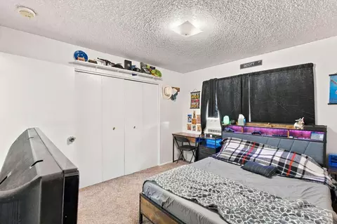 Bedroom - 3365 Alta Mesa Dr, Redding, CA 96002 photo 5 of 10