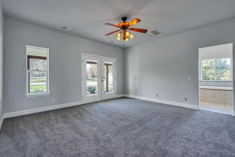 Bedroom - 13303 Intermountain Rd, Redding, CA 96003 photo 1 of 6
