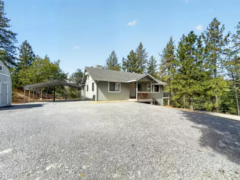 Exterior - 19949 Copper Canyon Rd, Redding, CA 96003 photo 4 of 18
