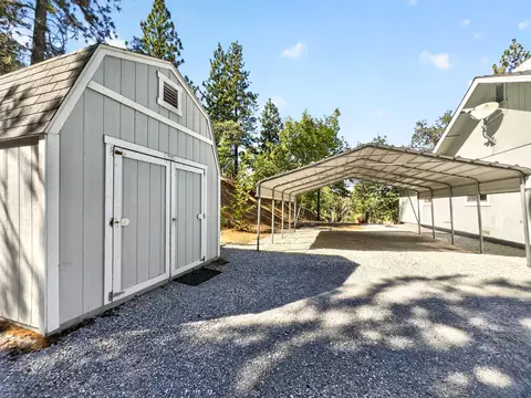 Exterior - 19949 Copper Canyon Rd, Redding, CA 96003 photo 15 of 18