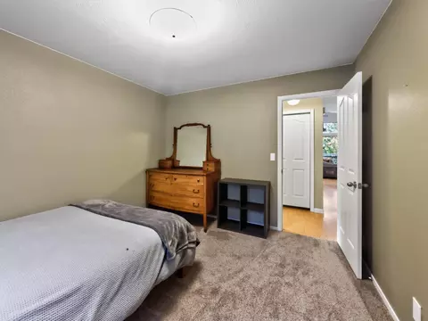 Bedroom - 19949 Copper Canyon Rd, Redding, CA 96003 photo 1 of 7