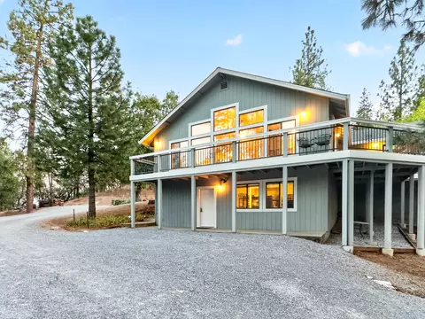 Exterior - 19949 Copper Canyon Rd, Redding, CA 96003 photo 2 of 18