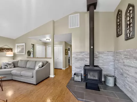 Living - 19949 Copper Canyon Rd, Redding, CA 96003 photo 3 of 3