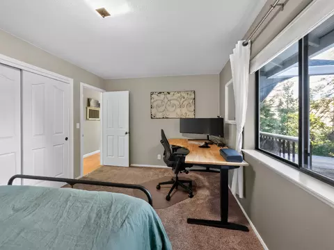 Bedroom - 19949 Copper Canyon Rd, Redding, CA 96003 photo 3 of 7
