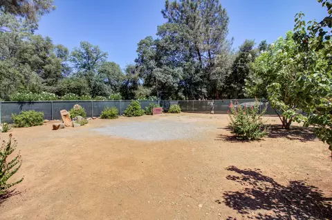 Exterior - 4360 Cynthia Way, Redding, CA 96002 photo 13 of 16