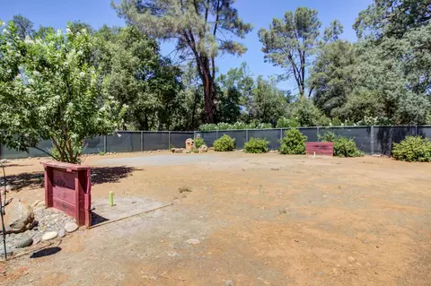 Exterior - 4360 Cynthia Way, Redding, CA 96002 photo 16 of 16