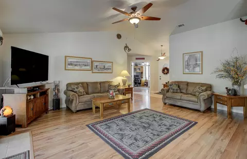 Living - 4360 Cynthia Way, Redding, CA 96002 photo 2 of 2