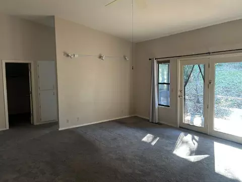Living - 582 River Oaks Dr, Redding, CA 96001 photo 1 of 5