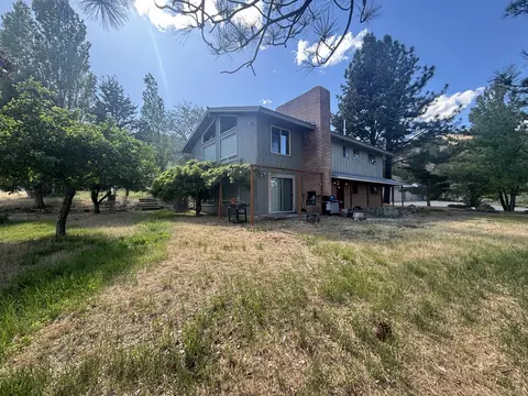 589 Co Rd20, Cedarville, CA 96104