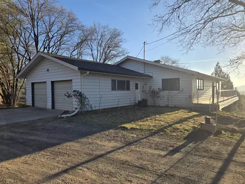 697-775 Bauer Rd, Susanville, CA 96130