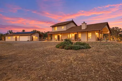8822 Bass Pond Rd, Millville, CA 96062