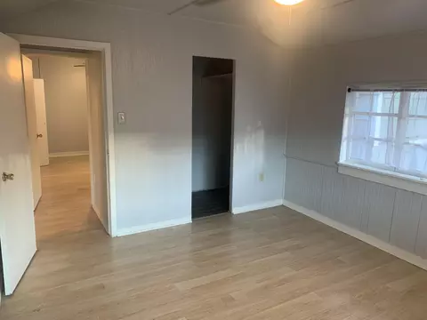 Bedroom - 1129 Magnolia Ave, Redding, CA 96001 photo 1 of 5