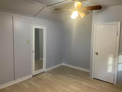 Bedroom - 1129 Magnolia Ave, Redding, CA 96001 photo 2 of 5