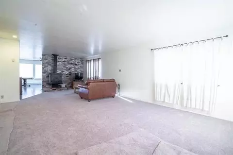 Living - 701825 W Side Rd, Termo, CA 96132 photo 3 of 5