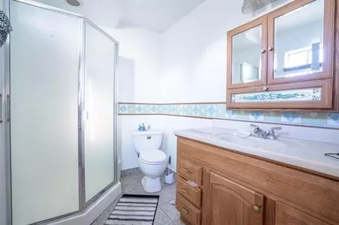 Bath - 701825 W Side Rd, Termo, CA 96132 photo 2 of 2