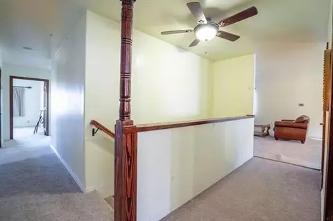 Entry Way - 701825 W Side Rd, Termo, CA 96132 photo 2 of 3