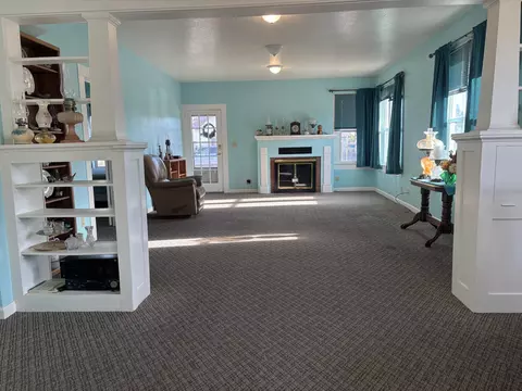 Living - 300 E Modoc St, Alturas, CA 96101 photo 3 of 3