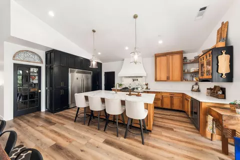 Kitchen - 22309 Adobe Rd, Red Bluff, CA 96080 photo 4 of 6