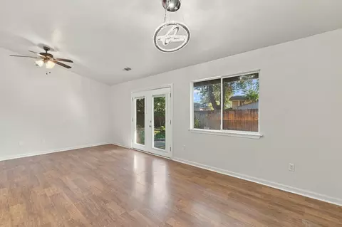 Living - 3549 Adams Ln, Redding, CA 96002 photo 2 of 3