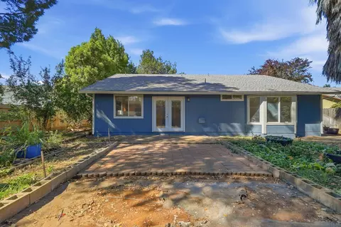 Exterior - 3549 Adams Ln, Redding, CA 96002 photo 4 of 14