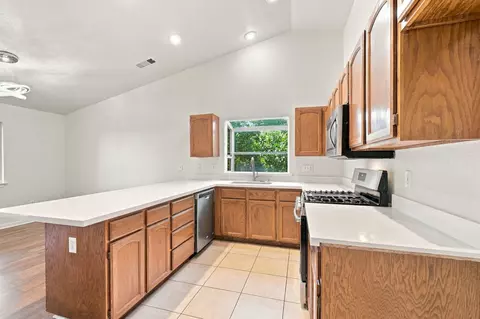Kitchen - 3549 Adams Ln, Redding, CA 96002 photo 3 of 3