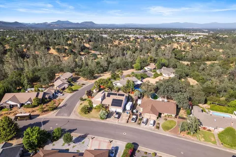 866 Blackstone Ct, Redding, CA 96003 photo 10