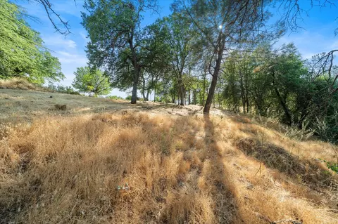 866 Blackstone Ct, Redding, CA 96003 photo 6