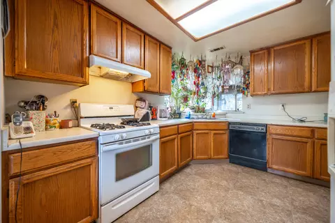 2239 Garden Ave, Redding, CA 96001 photo 13