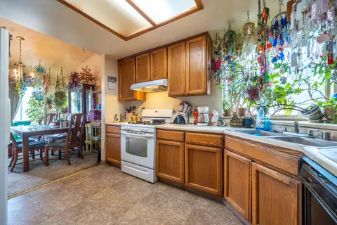 2239 Garden Ave, Redding, CA 96001 photo 16
