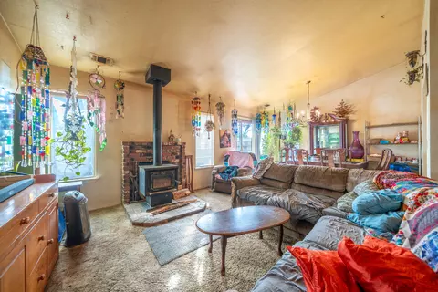 2239 Garden Ave, Redding, CA 96001 photo 8
