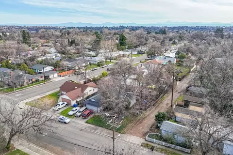 2239 Garden Ave, Redding, CA 96001 photo 42
