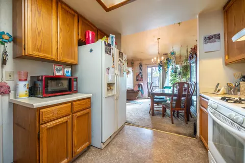 2239 Garden Ave, Redding, CA 96001 photo 17