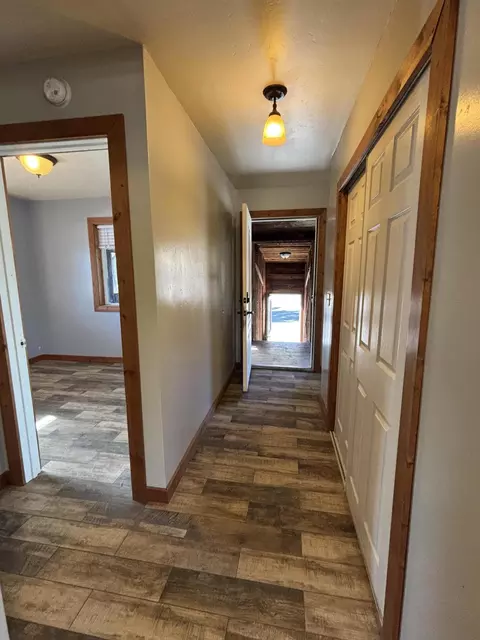 Entry Way - 1059 Gooseloop Loop, Alturas, CA 96101 photo 4 of 5
