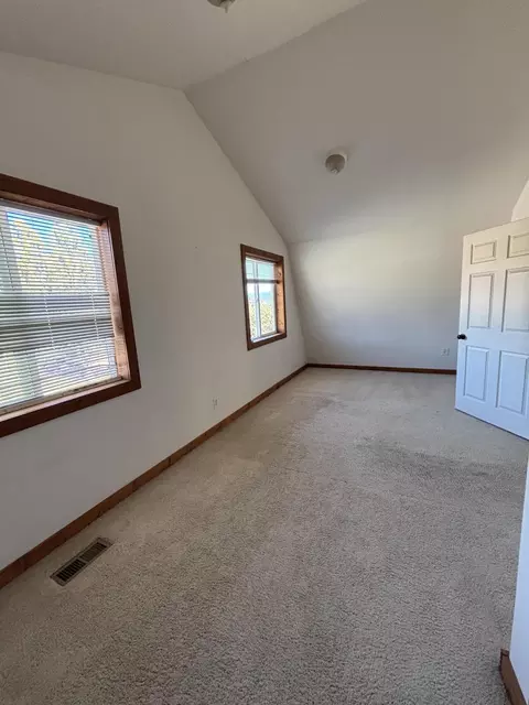 Bedroom - 1059 Gooseloop Loop, Alturas, CA 96101 photo 4 of 7