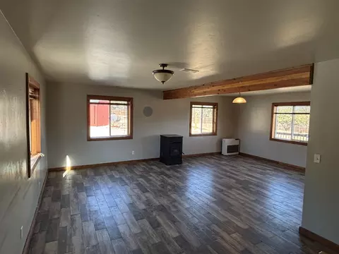Living - 1059 Gooseloop Loop, Alturas, CA 96101 photo 1 of 2