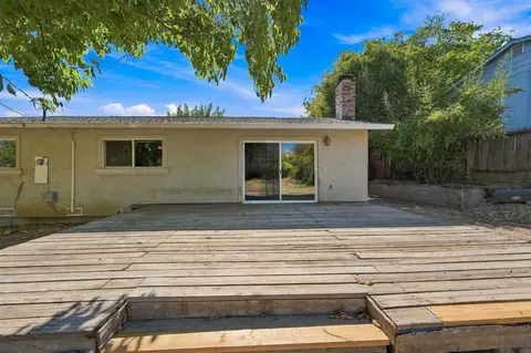 Exterior - 3540 Dwayne Ct, Redding, CA 96001 photo 4 of 9