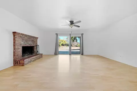 Living - 3540 Dwayne Ct, Redding, CA 96001 photo 3 of 4