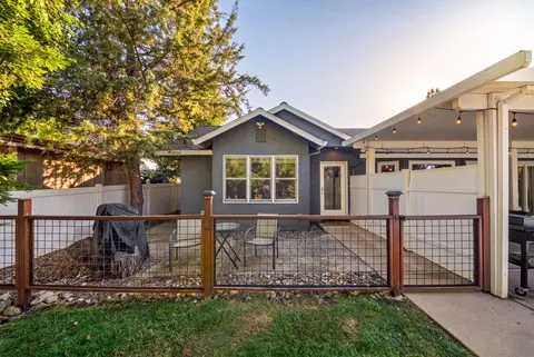 Exterior - 11420 Wales Dr, Redding, CA 96003 photo 6 of 25