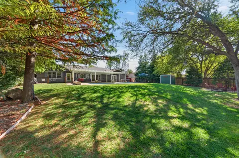 Exterior - 11420 Wales Dr, Redding, CA 96003 photo 19 of 25