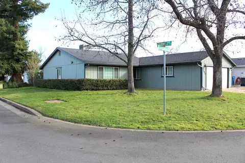 Exterior - 7022 Marvin Trl, Redding, CA 96001 photo 2 of 4