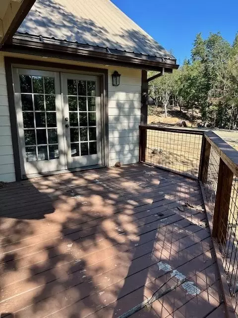 Exterior - 261 271 Salt Flat Rd, Lewiston, CA 96052 photo 7 of 15