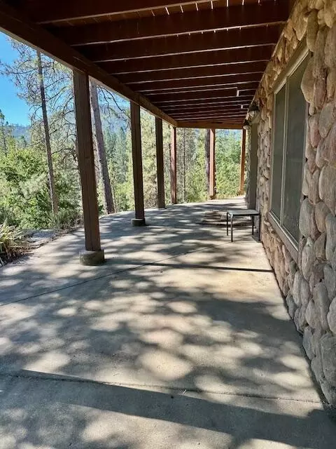 Exterior - 261 271 Salt Flat Rd, Lewiston, CA 96052 photo 11 of 15