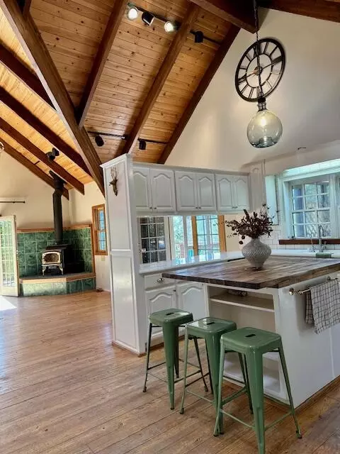 Kitchen - 261 271 Salt Flat Rd, Lewiston, CA 96052 photo 2 of 7
