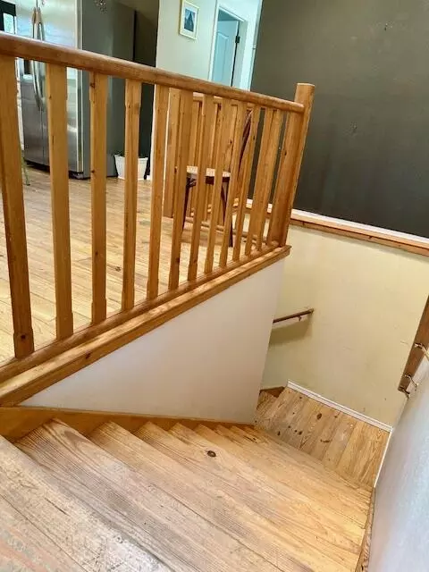 Entry Way - 261 271 Salt Flat Rd, Lewiston, CA 96052 photo 2 of 3