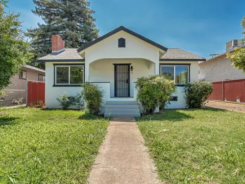 Exterior - 816 West St, Redding, CA 96001 photo 3 of 7