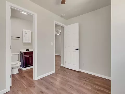 Bedroom - 816 West St, Redding, CA 96001 photo 3 of 5