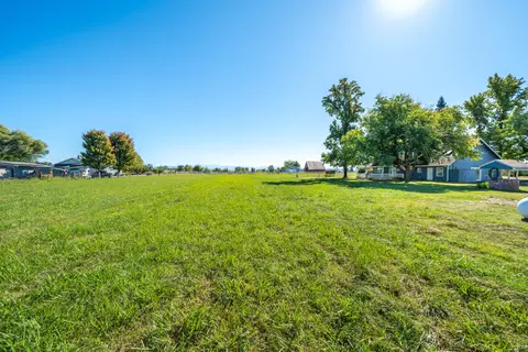Other - 21780 Lone Tree Rd, Anderson, CA 96007 photo 45 of 53