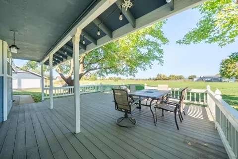 Exterior - 21780 Lone Tree Rd, Anderson, CA 96007 photo 5 of 7