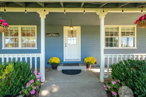 Exterior - 21780 Lone Tree Rd, Anderson, CA 96007 photo 2 of 7