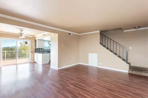 Living - 410 Buckeye, Redding, CA 96003 photo 1 of 3